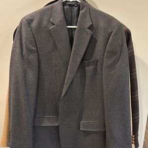Ralph Lauren Gray Tweed Blazer with Classic Style and Modern Fit